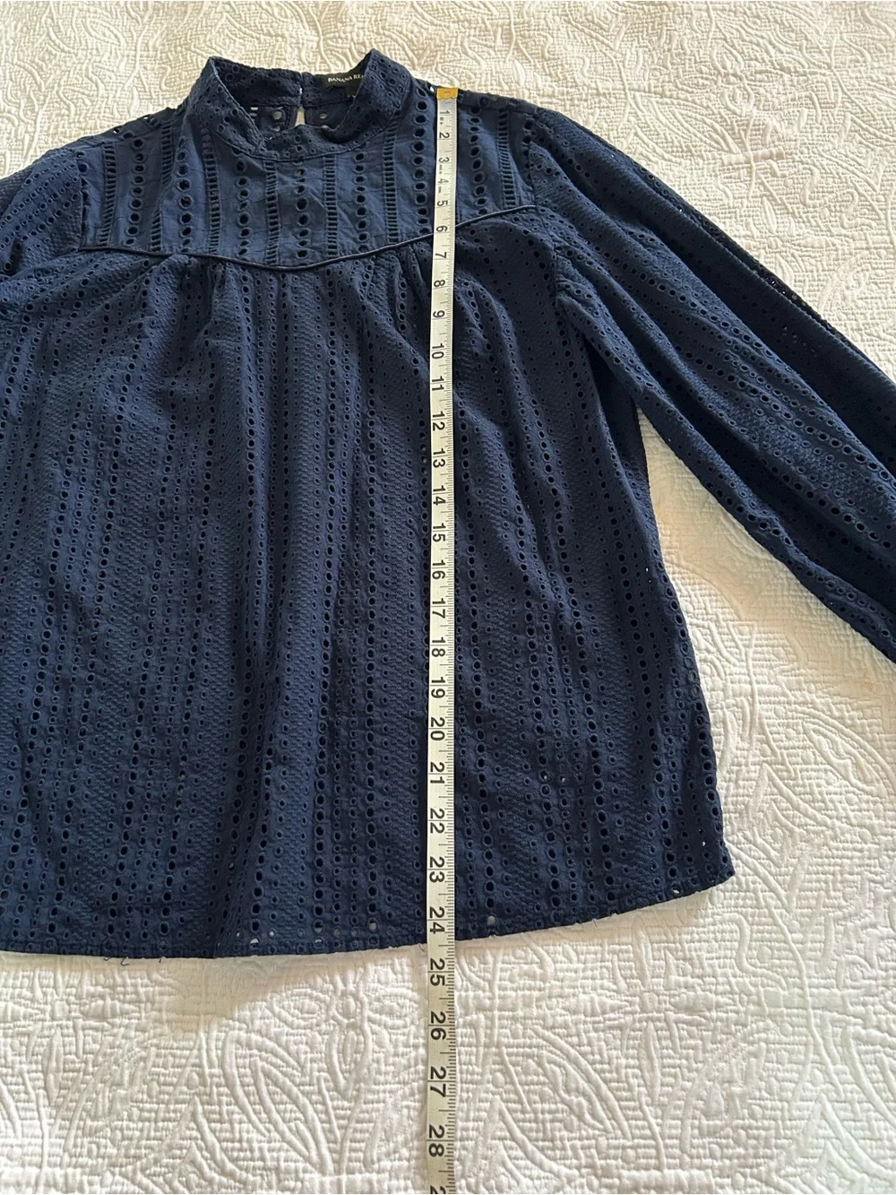 Banana Republic XS Navy Eyelet Lace Blouse & Black Lace Top Bundle Romantic